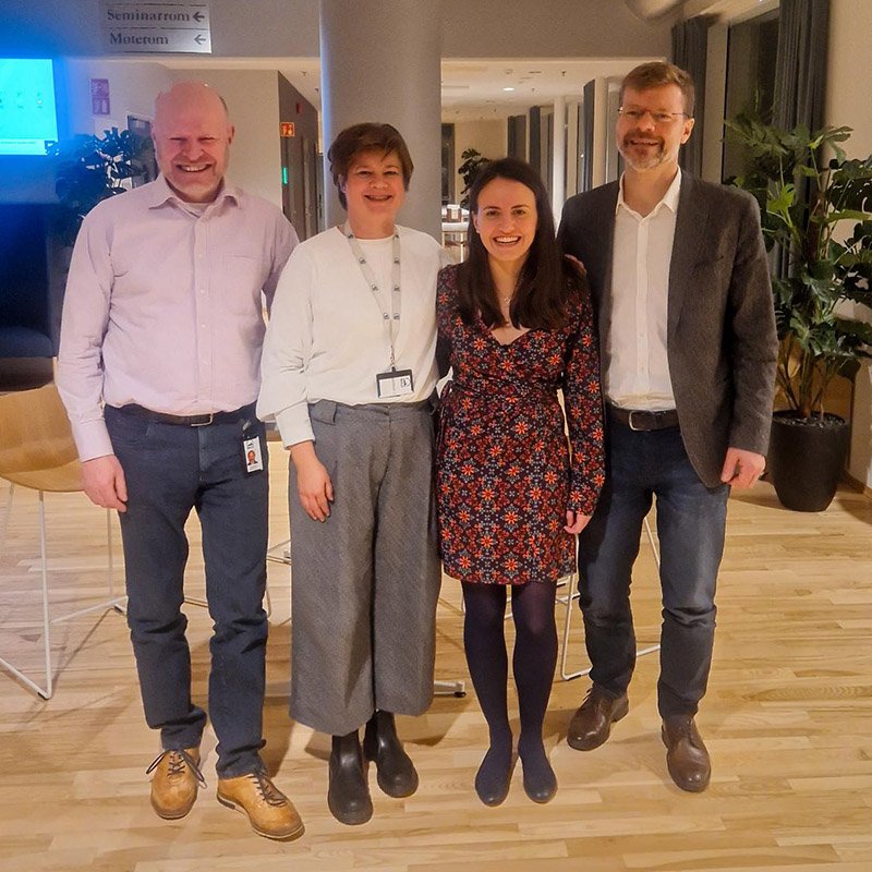 Lara med veiledere. Fra venstre Vladimir Nikiforov, Dorte Herzke, Lara Cioni og Torkjel M. Sandanger.